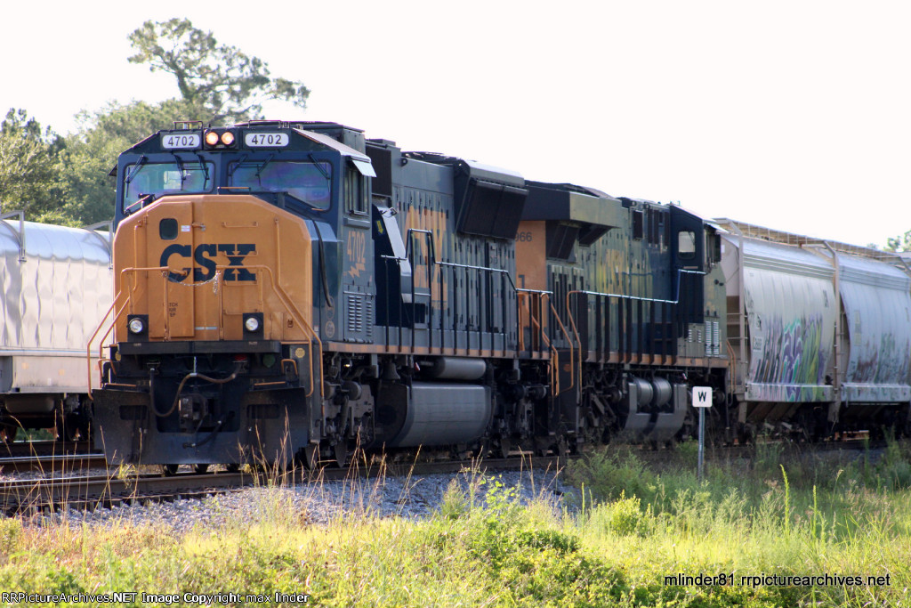 CSX 4702